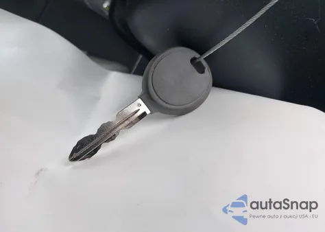 2013 Chrysler 200 Touring из США, поврежденный, VIN 1C3CCBBB0DN583858